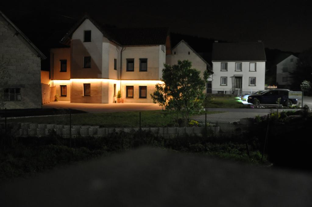 Fliederhof Ferienwohnungen Herresbach Rom bilde
