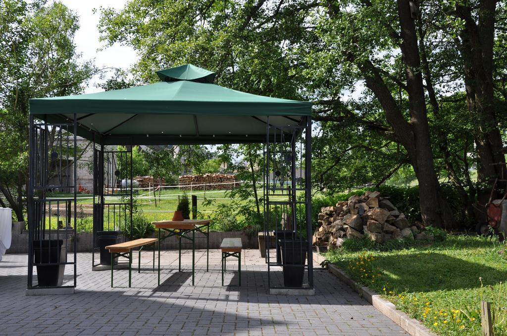 Fliederhof Ferienwohnungen Herresbach Rom bilde